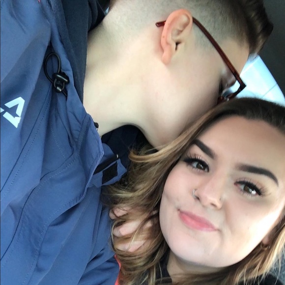 Meet your Posher, Jorden - Picture 1 of 1